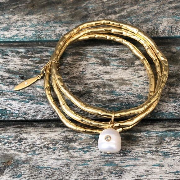 Sole Society Jewelry Sole Society Genuine Baroque Large Pearl